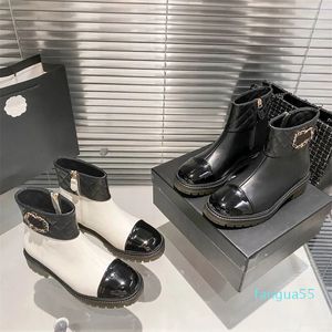 新しいプラットフォームシューズレインフラット女性ブーツショートドレスブラッククライミングブーツヒールレザーアウトドアスニーカーガールラグジュアリーデザイナーウィンタースノーマーティン