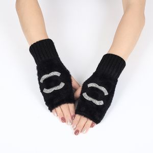 Designer Fingerlose Handschuhe Schwarz Farbe Jacquard Plüsch Wärme Verdickte Strass Nylon Handschuhe Halbfinger Handschuhe Für Frauen