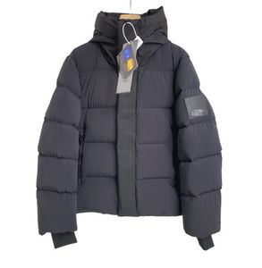 Szkocka męska płaszcz marki marki puffer kurtka projektant marszu luksusowego prezentu ojcowca dzień zimowy mężczyźni puchatek puffer na zewnątrz UT xman007