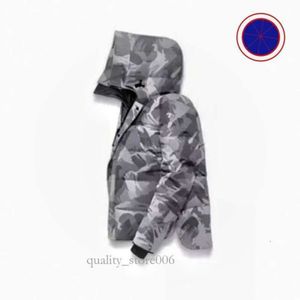 Luksusowy projektant Canadian Mens Down Parkas Jackets Winter Hoodied Outdoor Canada Kurtka Para Zielona Goose Coat M1023 621