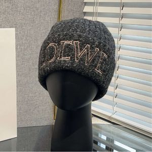 2023 HATS Designer Moda luksusowy dzianina dla mężczyzn kobiety swobodny unisex wszechstronny kaszmirowy na zewnątrz Brimless ciepło