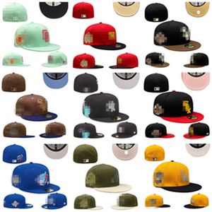 NYHET MÄNNS DESIGNER Fashion Ball Team Classic Fited Justerbar Mens Hat Embroidery Vuxen Flat Hip Hop Closed Mesh Sun Beanies Cap 7-8