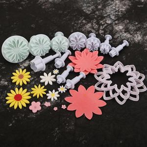 Narzędzia do pieczenia kwiat Wedding Flower Blossom Daisy Cookie Floor Form Biscuit 3D Cake Czekoladowy DIY Dekoracja