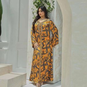 Abbigliamento etnico Modesto ricamato stampato stampato a mano con diamanti Abito da donna musulmano Medio Oriente Marocco Dubai Elegante veste lunga