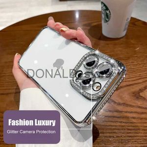 Mobiltelefonfodral Kvällspåsar Glitter Diamond Camera Protector Fall för iPhone 14 15 Pro Max 11 12 13 Pro XS Max 15 7 8 Plus X X R lyxflickans silikonskydd J231216