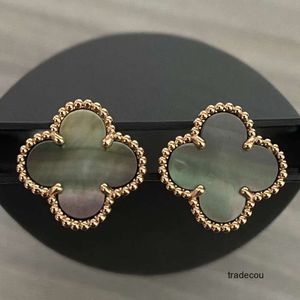 Designer Van Clover Studs Earring Vintage Four Leaf Clover Charm Stud Earrings Back Mother-of-Pearl Rostfritt stål Guldstoppar Agate for Women Wedding Jewelry Gift