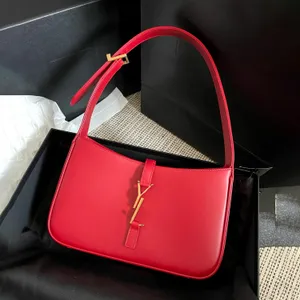 新しい10A Quality UnderArm Pochette Luxury Designer Bags Le 5 A 7本物の革の女性イブニングホーボークラッチメン