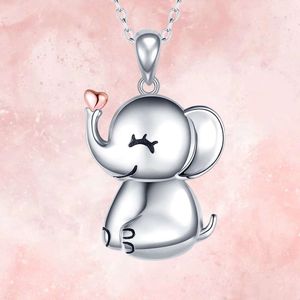 Elefante fofo de bebê de desenho animado com colar com pingente de coração rosa para aniversário de mulheres e meninas