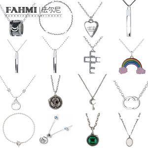 Fahmi Collana classica con etichetta rettangolare con perle di rondine rotonda a forma di cuore arcobaleno. Regali speciali per gli amici amanti dei bambini, madre moglie