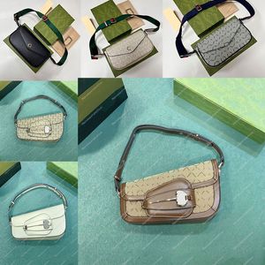 Klassiska varumärkeskvinnor Clutch Bag Underarm Crossbody Bag 64155 Designer Bagage Luxury Quality Men Messenger Bags Wallet 64961