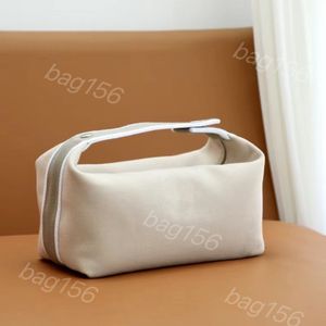 10a Bolsa de maquiagem de designer 10A Nylon Luxury Canvas Mirror Crossbody Tote Wash Bag cosmético 2sizes