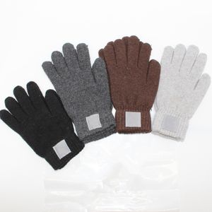 Autumn Winter Women's Men's Sticked Five Fingers handskar för män Kvinnor Par Studenter håller varma mjuka fullfingerhandsken 2023