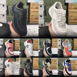 Üst Tasarımcı Ayakkabı Deri Sıradan Spor ayakkabılar Kadın Ayakkabı için Yüksek Kaliteli Moda Siyah Beyaz Ayakkabı Düz ​​Topuk Elbise Dans Paletleri Yürüyüş Sneaker