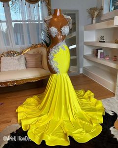 Sexy Blackless Mermaid Yellow Satin Prom Dresses 2024 Sparkly Beaded Plus Size Sheer Neck Formal Brithday Evening Occasion Gowns