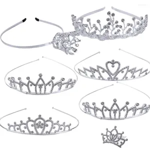 Accessori per capelli Dolce damigella d'onore Corona Ornamento Cuore d'amore Fiore Pettine coreano Gioielli da sposa Tiara di cristallo per bambini