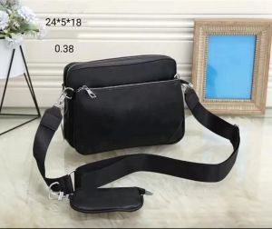 Designer handväska tre messenger väska toppkvalitet modeväska designer kvinnors axelväska shopping väska lyxig fast färg enkel axel crossbody handväska