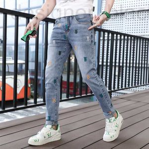 Jeans da uomo di design di lusso BT Family Pants Nuova tendenza Versatile Lettera personalizzata Ricamo Wash Fit Youth for Men YMG7