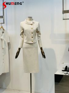 Dwuczęściowa sukienka jesienna elegancka elegancka długie rękawie Slim-Fit Single Bered Tweed Coat Office Lady Mid-Calf Dwuczęściowy zestaw damski 231205
