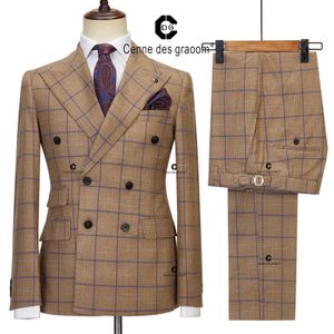 Etniska kläder Cenne des Graoom 2023 Brown Plaid Suits For Men Double Breasted 2 PCS Set Blazer Jacket Pants Wedding Party Meeting Office 231205
