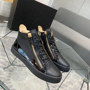 Luxury Designer Brandhigh Top Kriss Sneakers Shoes Men Zip Fästning Sides Guldton Hårdvara Sued Lädertränare Man Casual Walking EU38-46 med låda