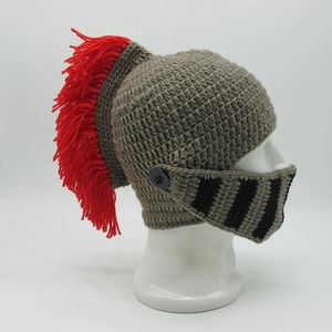 Beanieskull caps vinter handgjorda roliga hattar coola röda tofs romerska riddare hjälmmask beanies cosplay caps mäns kvinnors gag party gåvor 231205