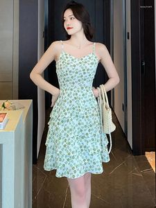 Sukienki swobodne żeńska kwiecista elegancka elegancka elegancka sukienka Summer Sexy Bodycon bez pleców 2023 Koreańska moda kawaii