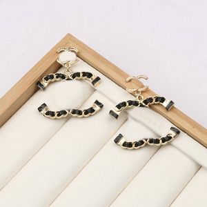 Orecchini di design di lusso placcato oro 18 carati lettere stud geometriche donne famose 925 argento cristallo strass orecchino regalo di gioielli per feste di nozze