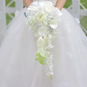 結婚式の花ジャネヴィニロイヤルブルーカラリリー滝ブーケクリスタル人工花嫁真珠涙滴ブライダルブローチブーチ