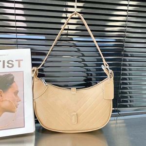 Cross Body Bag For Woman Hobe Mirror Quality Shoulder Luxury Designer Bag läder Kvinnlig mode Crossbody Handbag Classic äkta läder Crescent Bag Woman