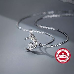 Delicata collana in argento sterling con pendente a forma di stella e luna, 1 pezzo, alla moda