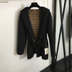 Designer feminino blusão marca casaco moda turndown colarinho médio a longo menina com capuz de alta qualidade casaco dez 06