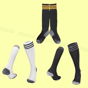 23 24 24 Pogba Soccer Socks Di Maria Vlahovic Chiesa Locatelli Morata Kean Maglia da Calcio 2023 2024 Juventus Football Men Men Kids Swim