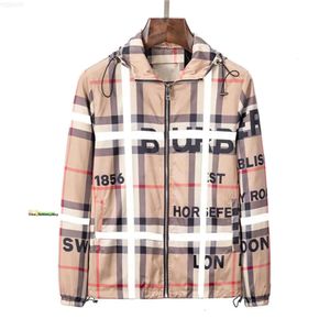 2023 Coat Men's Jacket Striped Windproof White P Letter Brand Burberi Jacket Hoodie Waterproof Yellow Black Brown Trench Digner 525