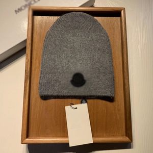 Moda Uomo Donna Designer Cappello senza tesa Cappello in lana tinta unita Cappello Beanie Street Cofani invernali