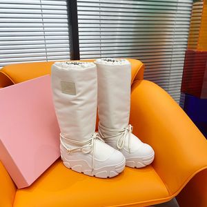 23 Winter Smiley Snow ankle boots High quality ski snow boots Round toe tube height 14.5cm platform women luxury designer factory shoes