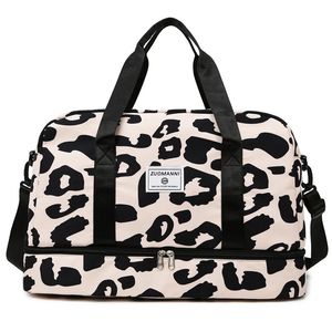 Duffel Bags Grande Capacidade Roupas Férias Bolsa Bolsa Sac Yoga Gym Bag Para Mulheres Design Marca Bag Travel Bag Nylon Airport Duffel Bag 231207