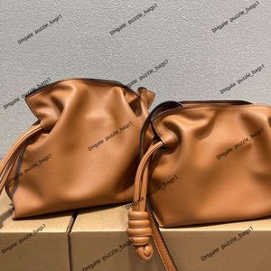 Tasarımcı Çanta Lowee Kadınlar Tek Omuz Tote Çanta Yüksek Kaliteli Deri Şanslı Çanta Cowhide Düzensiz Cowhide Drawstring Moda All-In-One Crossbody Alışveriş Çantası