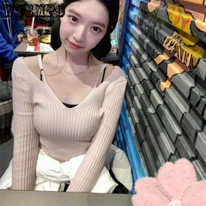 Kvinnor S stickor Tees Wtempo Fashion Korean Ins Dance Pink tröja Kvinnor Spring Fall V Neck Sweet Sexig Slim Sticked Bottoming Pullover Wholesale 231207