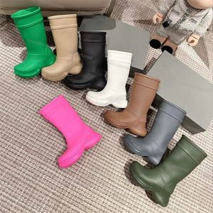 Designer-Stiefel, Regenstiefel, Herrenstiefel, kniehohe Plateaustiefel, grün, rosa, wasserdichte Gummischuhe, Wanderstiefel mit Plateausohle