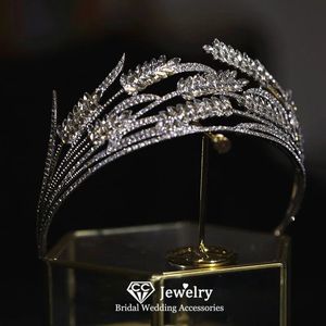 Headwear Hair Accessories CC Trendy Crown Wedding Accessory Women Hairwear Brudhuvudbonadengagemangsmycken Vete Form Diadems Pageant Gift HS34 231207