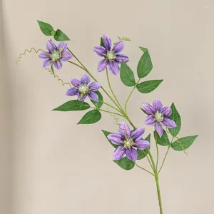 Dekorative Blumen, künstlicher Blumenstrauß, realistische 5-köpfige Clematis, gefälschte, pflegeleichte Simulation für Hochzeit, Heimdekoration, Landschaftsbau