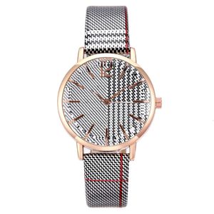 Tiktok Live Broadcast of British Fashion Digital Plaid Women's Quartz Belt Wrist Watch