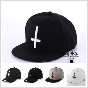 Beanieskull Caps High Quality Cross Brodery Hip Hop Hat Men Mens Justerbara hattar för ungdomar Flat Street Dance Cap Black 230214