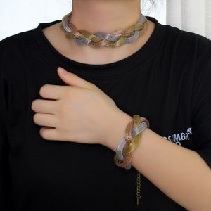 Pulseira feminina trançada de três camadas, gargantilha curta de aço inoxidável, conjunto de colar simples, malha popular da Amazon