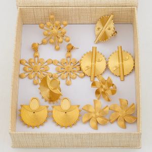 Conjuntos de jóias de casamento 18 conjunto banhado a ouro para mulheres design dubai moda brincos e anel com caixa de presente nupcial africano 231207