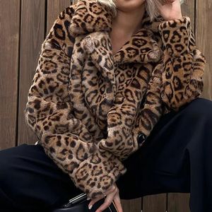 Gilet da donna Versione corta Cappotto leopardato marrone per le donne Abbigliamento caldo invernale Design di nicchia Addensare Abbigliamento termico sciolto a maniche lunghe Streetwear 231207