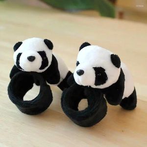 Charm armband 1 st söt tecknad panda klapp cirkel leksak armband liten docka snap ring djur roliga barns gåva kreativa scen