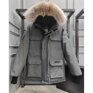 Goose Mens Winter Gruby ciepłe mężczyźni ubrania parkas moda na zewnątrz, trzymanie para na żywo nadawana płaszcz kobiet 934 gęsią kurtkę