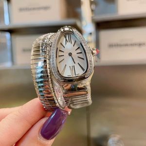 Moda damska zegarek kwarcowy zegarek 33 mm stojak zegarek ze stali nierdzewnej złotą dial wodoodporną osobowość dziewczyna węża Diamond Mossan Bone Watch Watch Prezent