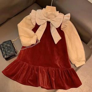 Clothing Sets Fashion Baby Girl Princess Velvet Tank Top Dress Set Autumn Winter Child Bowknot Neck Lace Dress Shirt 2PCS Clothes 2 10Y 231207